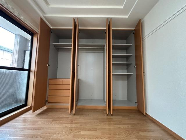 サンタ　ピュアリの収納|クローゼット