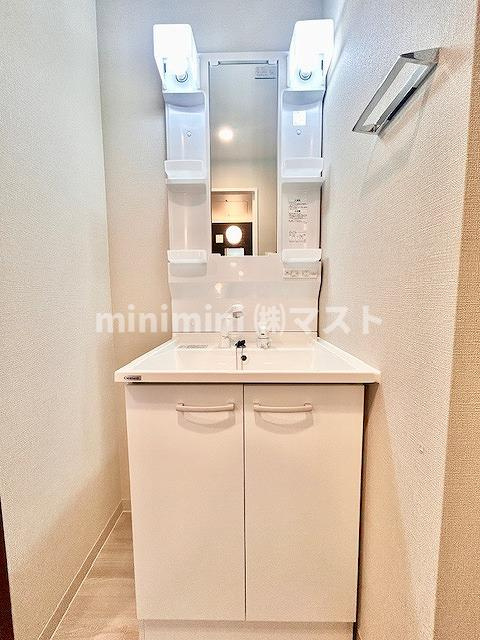 ArtizA西長堀の洗面所