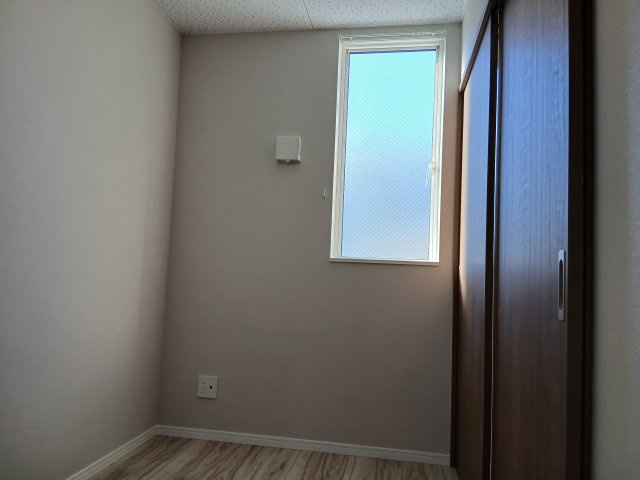 Pinot noir(ピノ・ノワール)の洋室