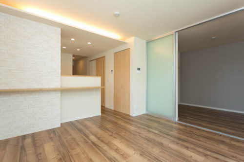 【居間・リビング】 | シャーメゾンガーデンズ菱屋西