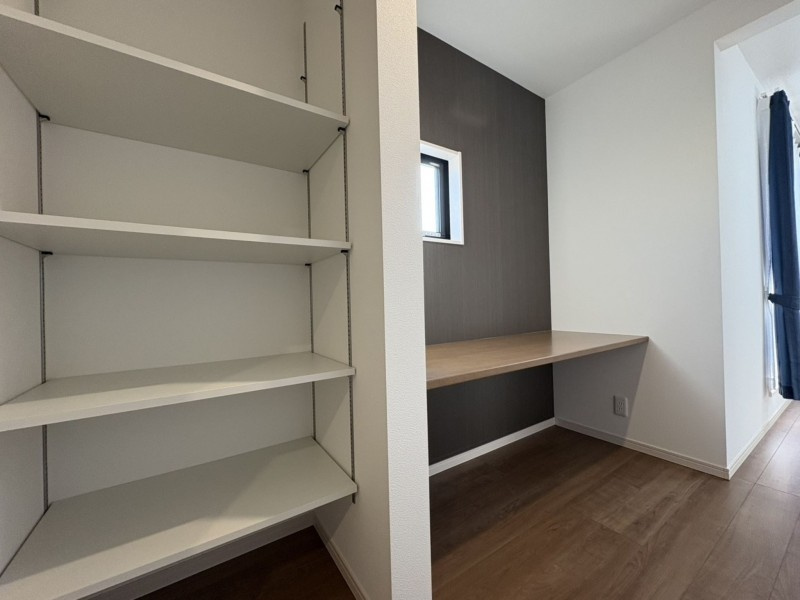 松山市空港通二丁目の収納