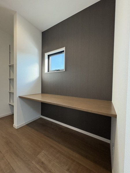 松山市空港通二丁目のその他