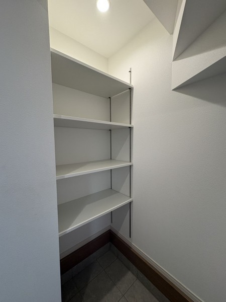 松山市空港通二丁目の収納|整理整頓しやすい収納で、いつも綺麗な玄関を。