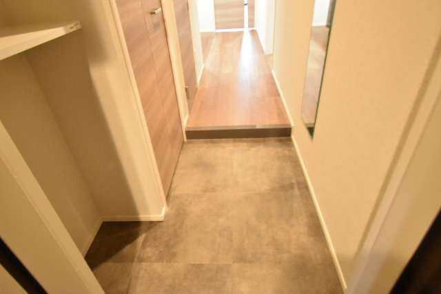 フレンシア西宮北口の玄関