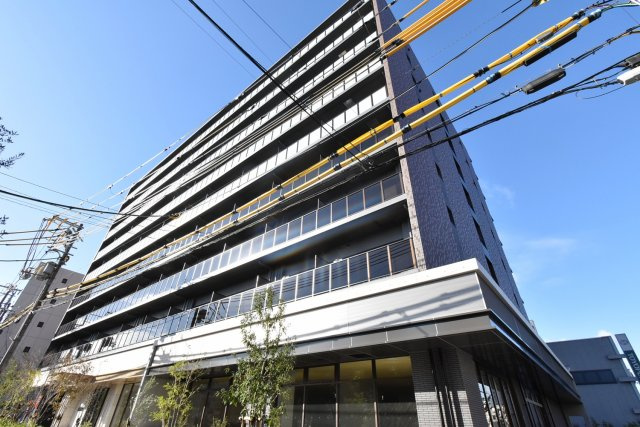 フレンシア西宮北口の外観