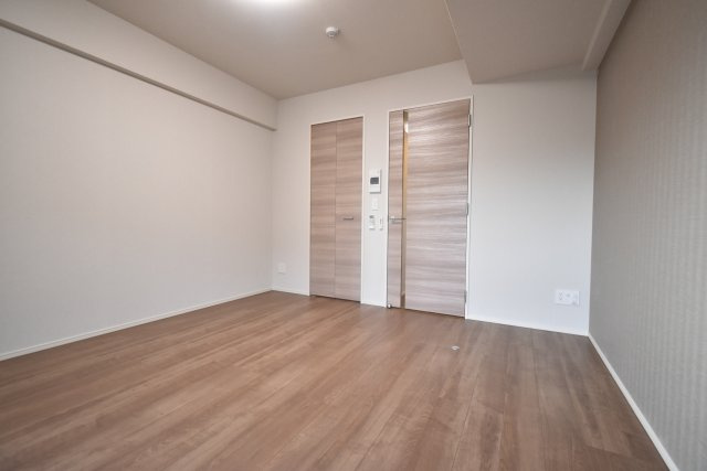 フレンシア西宮北口の居間・リビング