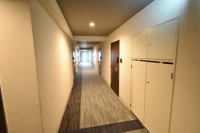 フレンシア西宮北口のロビー