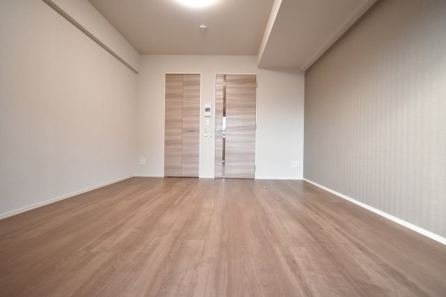 フレンシア西宮北口の居間・リビング