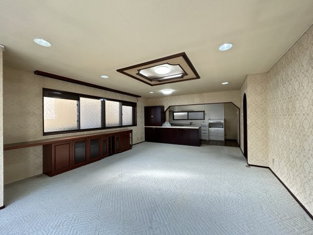 知多市南巽が丘2丁目の居間・リビング|LDK約25.3帖♪