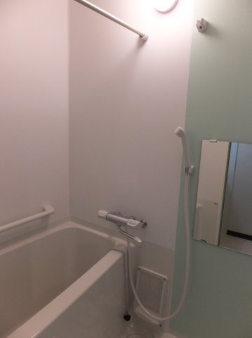 レオネクスト清明山の浴室