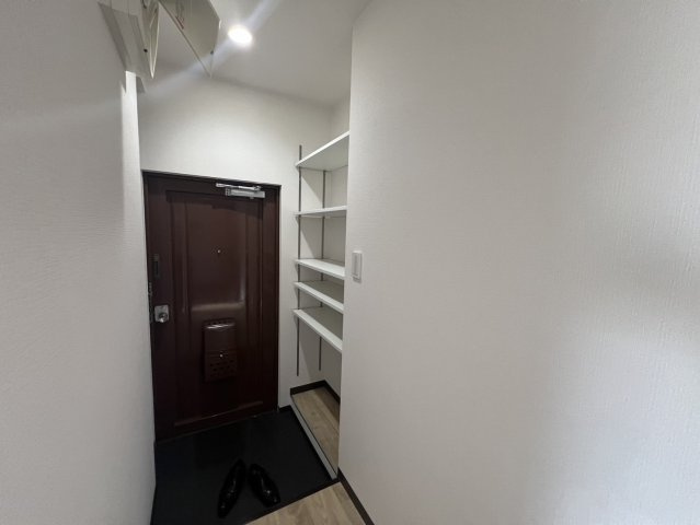 メゾンあづまの玄関