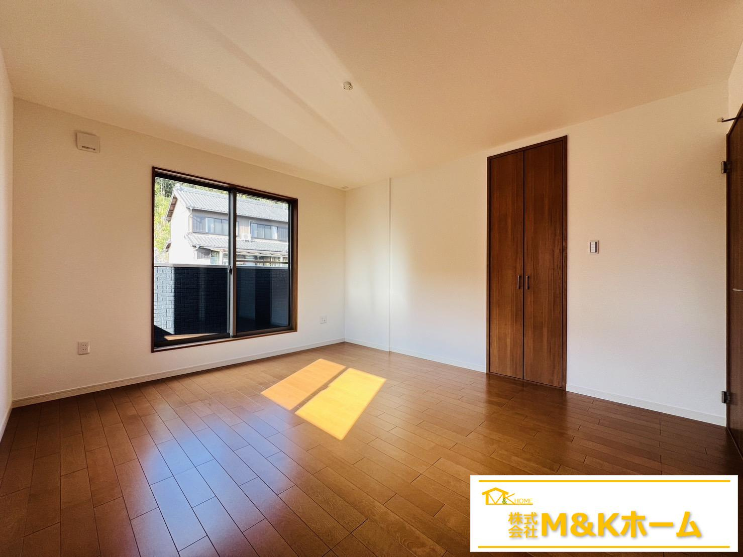 知多市新知字永井　全3棟　1号棟の洋室|洋室　全居室フローリング♪