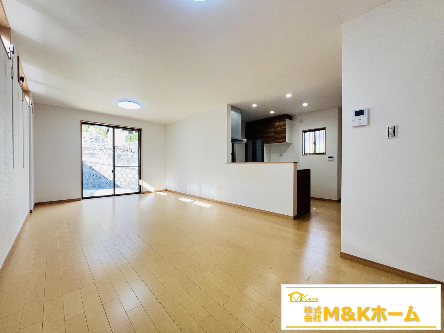 知多市新知字永井　全3棟　1号棟の居間・リビング|リビング