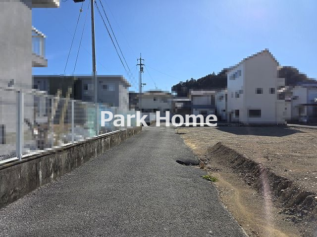 高知市南万々 -B号地・建築条件付き-売土地の前面道路含む現地写真