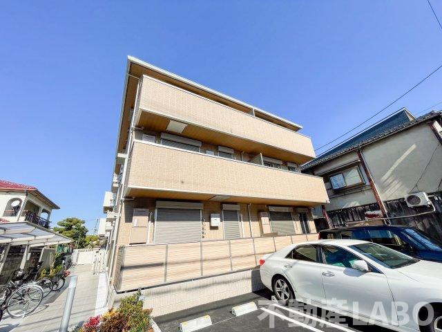 Kaketto Brickowskiの外観