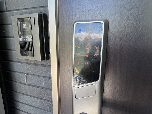 調布市富士見町４丁目のアパートのセキュリティ