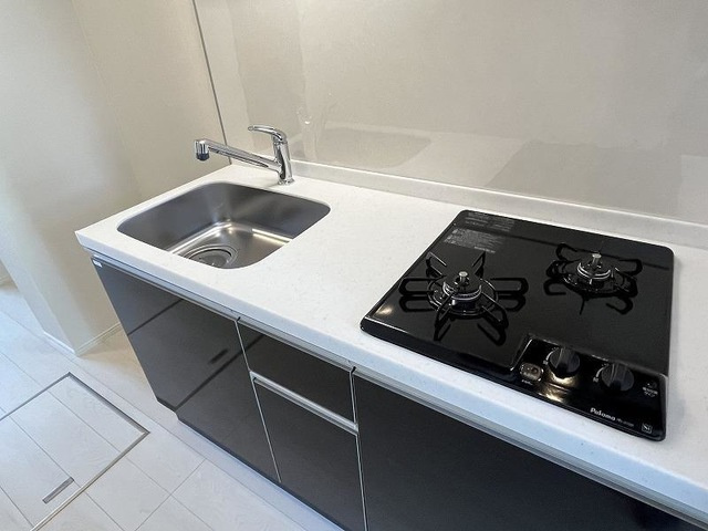 調布市富士見町４丁目のアパートのキッチン