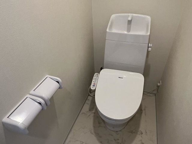 調布市富士見町４丁目のアパートのトイレ