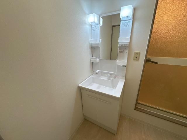 エスペランサ西前田の洗面所|洗髪洗面化粧台