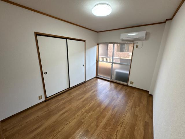 エスペランサ西前田の内装|洋室（西側）