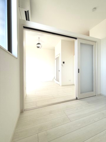 ポラリス鳥栖駅南の洋室|間仕切りを開放できます