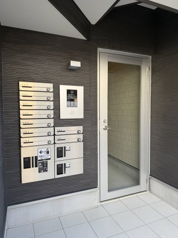 AJ新津田沼のエントランス