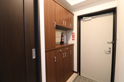 【玄関】 | アリビオ南城