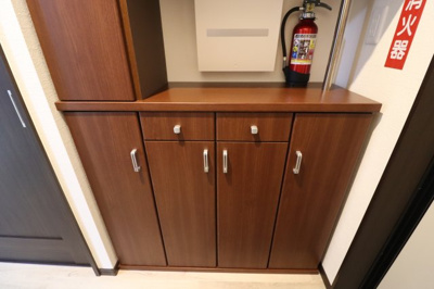 【玄関】 | アリビオ南城