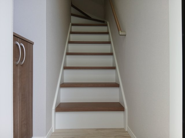 Pinot noir(ピノ・ノワール)の玄関