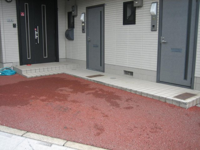 河野邸の駐車場