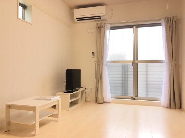 クレイノベルウッドⅡ　広川の居間・リビング