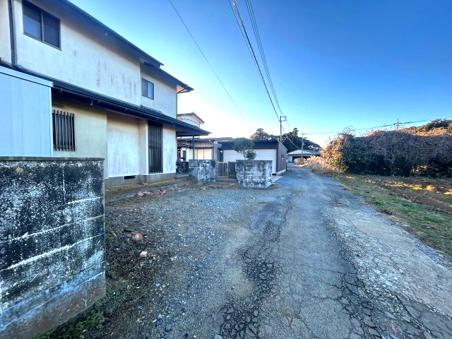 【前面道路含む現地写真】 | 鹿嶋市中　中古戸建