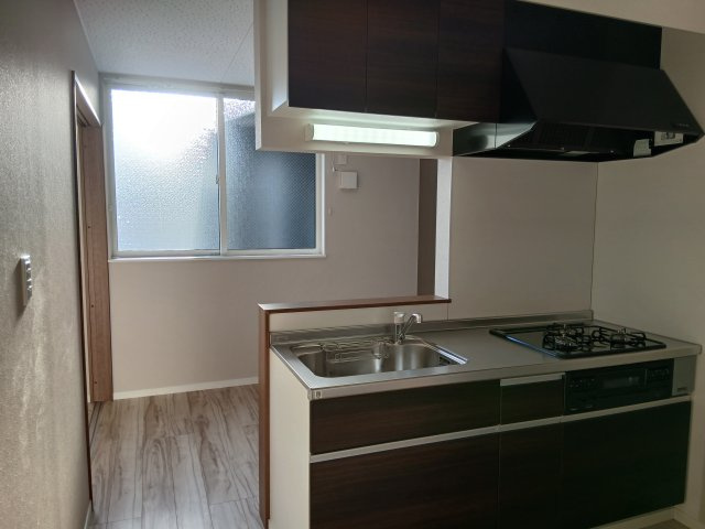 Pinot noir(ピノ・ノワール)の居間・リビング