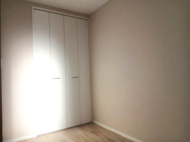 Pinot noir(ピノ・ノワール)の洋室|建築中の写真です。