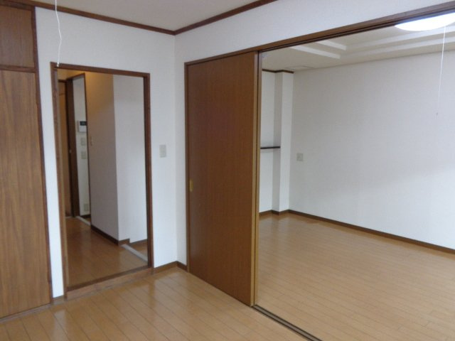 エスポアロイヤルの居間・リビング|リビング