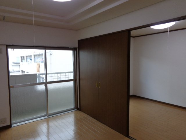 エスポアロイヤルの居間・リビング|リビング