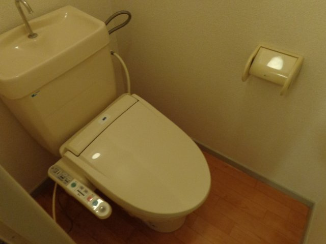 エスポアロイヤルのトイレ|シャワー付トイレ