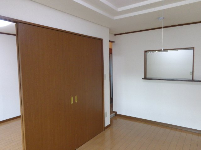 エスポアロイヤルの居間・リビング|リビング