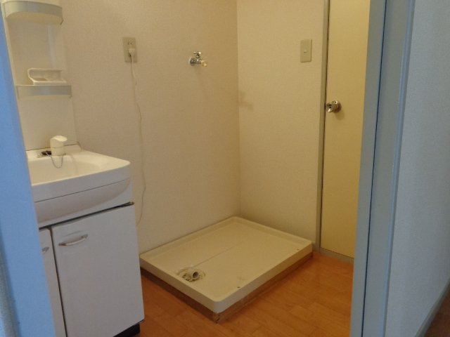 エスポアロイヤルのその他|洗濯機置場