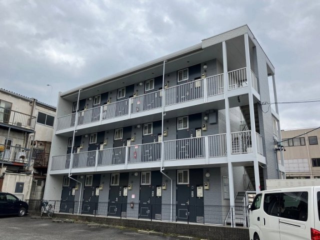 レオパレスプレジール山王の外観