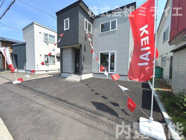 【新築戸建】札幌市白石区栄通7丁目2棟の駐車場|駐車2～3台可
同仕様物件