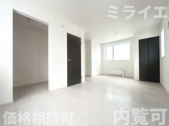【新築戸建】札幌市白石区栄通7丁目2棟の洋室
