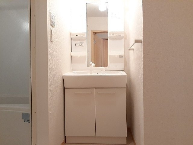 エクセントレア高畑南　弐番館の洗面所