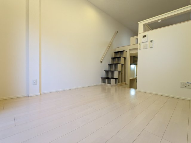 ハーモニーブリッジ桜山の洋室|103号室