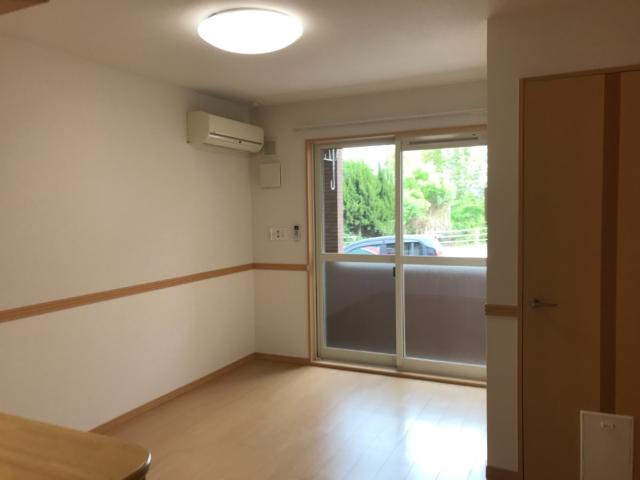 Ｍ．Ｉ　ＣＯＲＰＯ　Ｓの居間・リビング|リビング