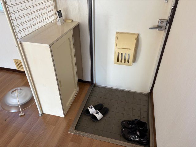 オリエントハイツの玄関