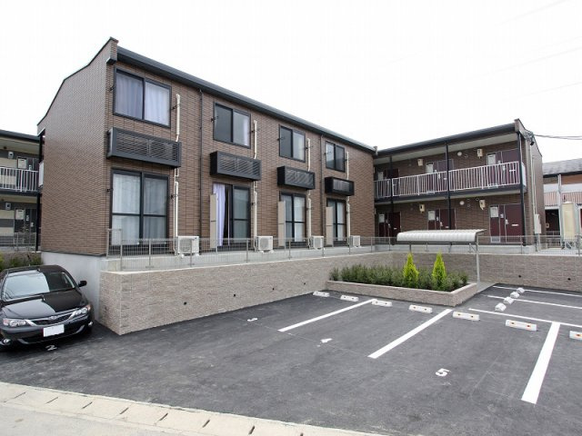 レオパレスルミエールⅡの外観