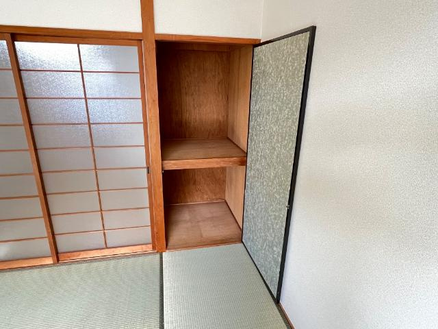 ハイツＬの収納|押入れ