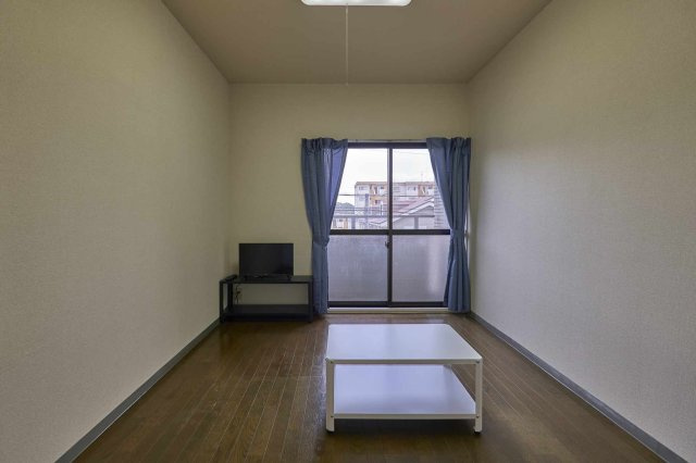 レオパレスＲＸ豊田梅坪の居間・リビング