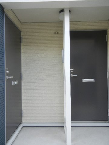 レオネクストひだまりの玄関